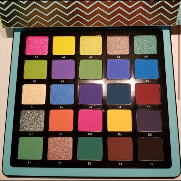 3 palettes- Anastasia Beverly Hills ABH NORVINA Palettes Vol 1, 2 & 3 - BNIB New - Picture 9 of 10